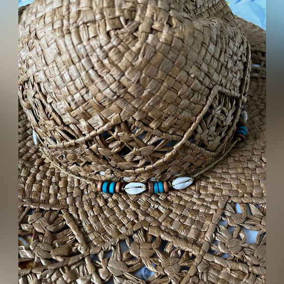 roxy sunhat with shell decal - Picture 3 of 3